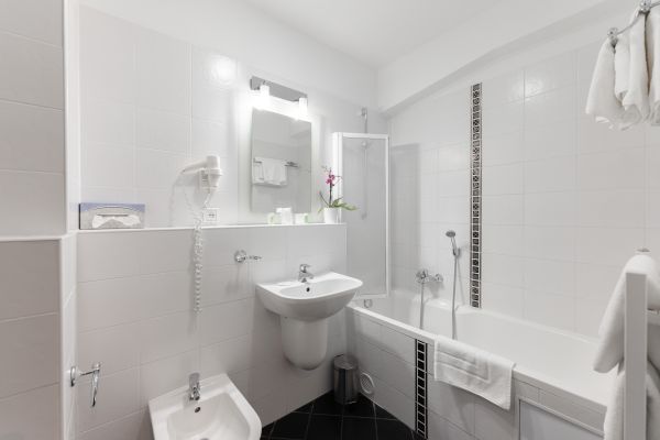 Antares (Bratislava)